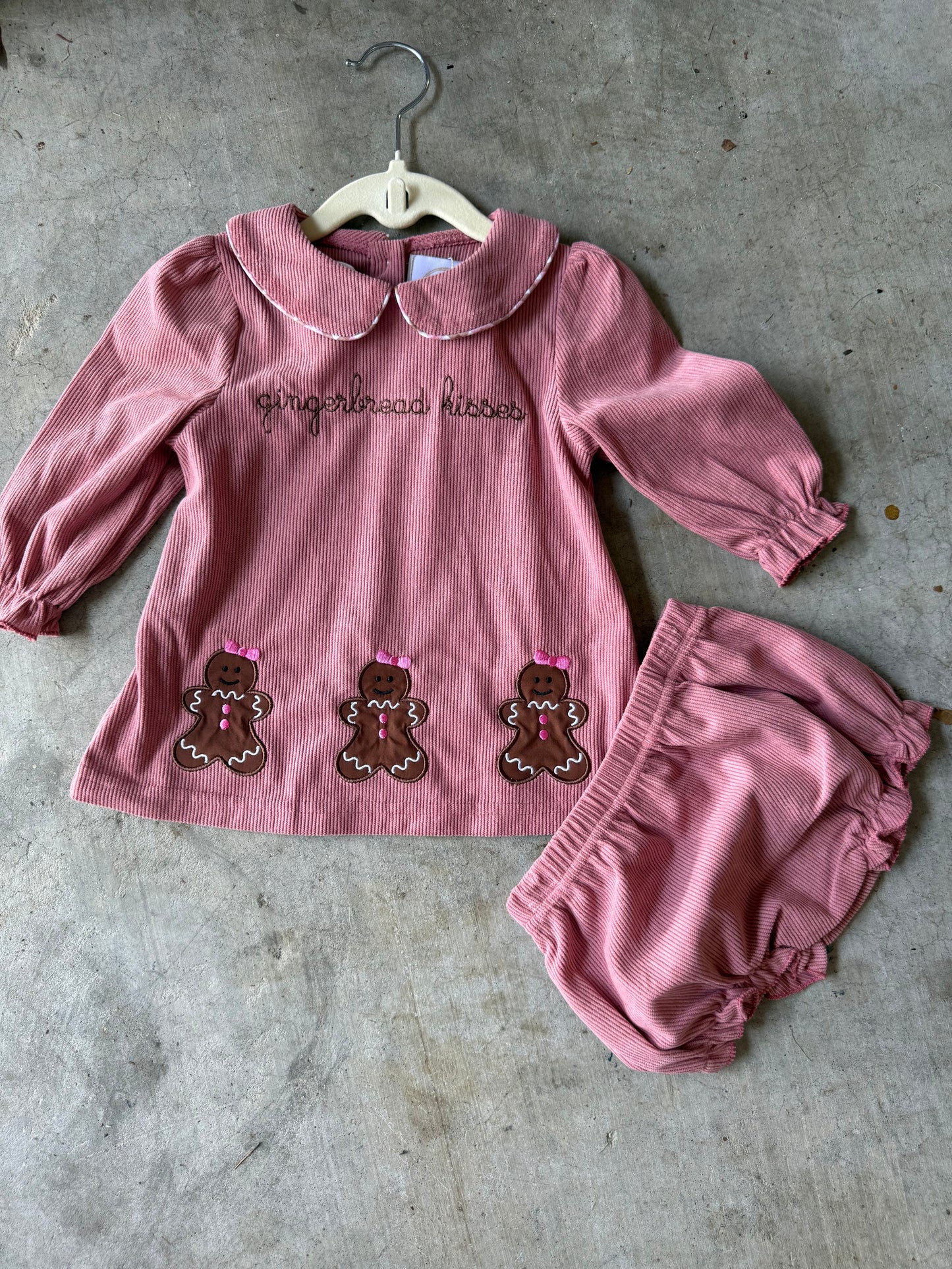 Gingerbread Kisses Diaper Set